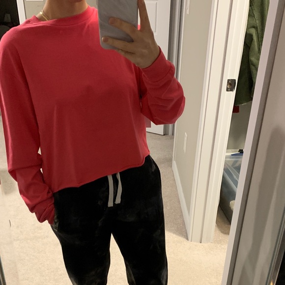 SOLD✨ Aritzia TNA long sleeve comfy top - Picture 5 of 5